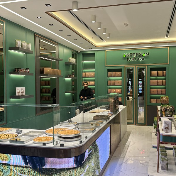 Cafe & Restoran